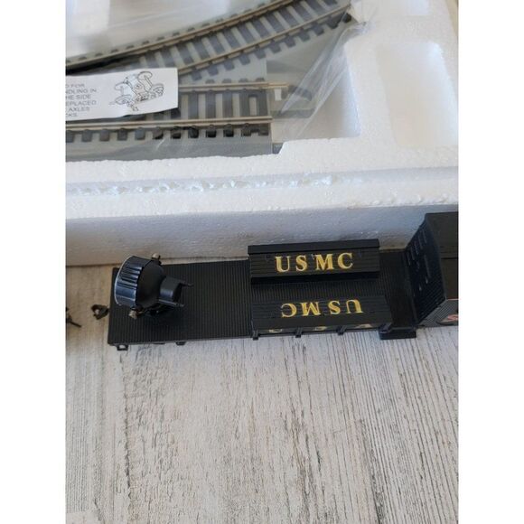 Hawthorne Tarawa Box Car & Semper Fi Search Light Car village train xmas - Picture 10 of 13